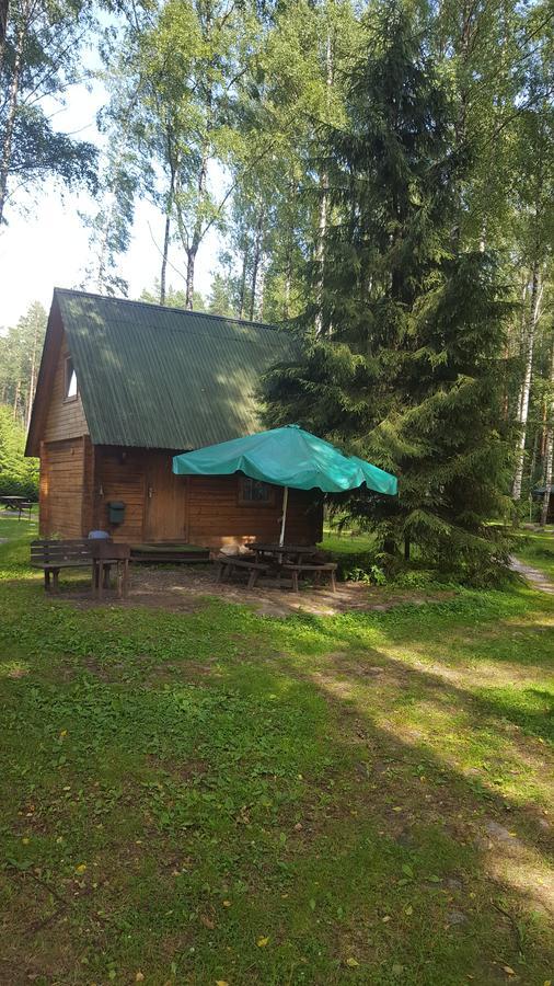 Kempings Lilaste.Com Buitenkant foto